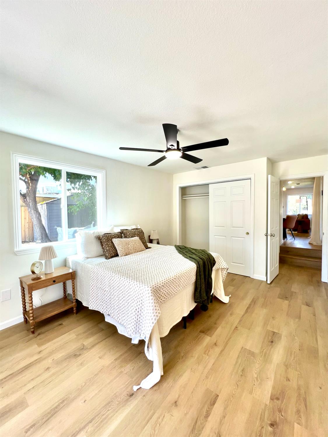 753 W Sample Ave, Fresno, CA 93704