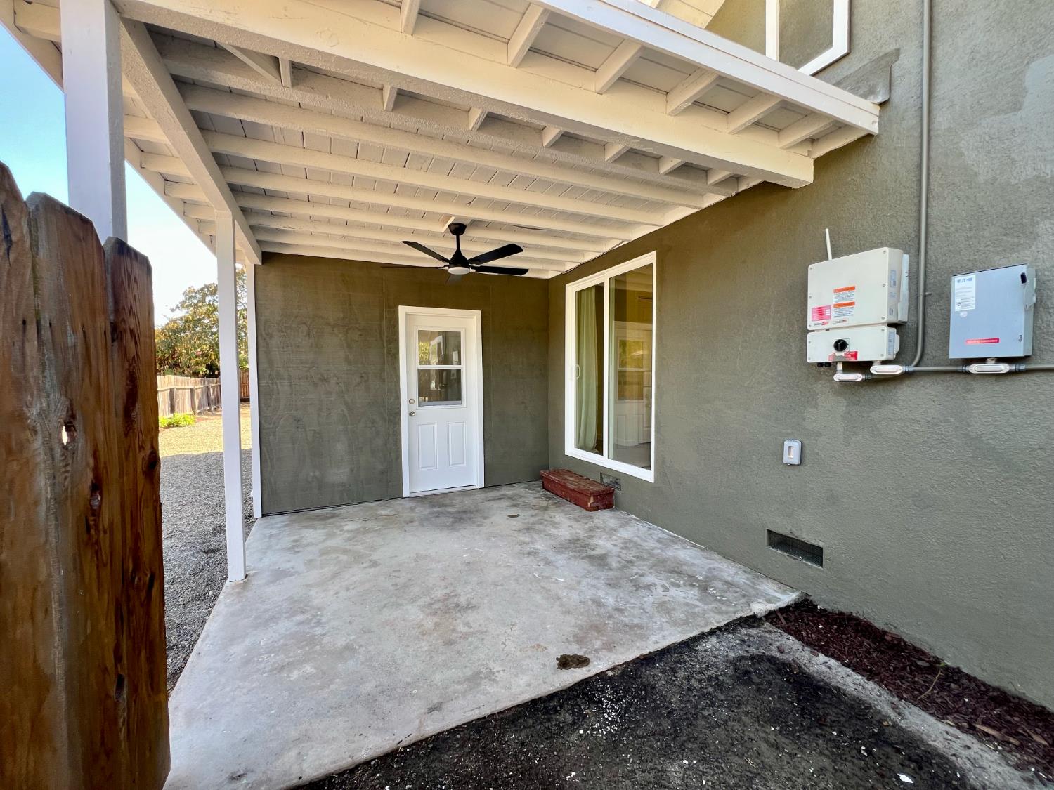 753 W Sample Ave, Fresno, CA 93704
