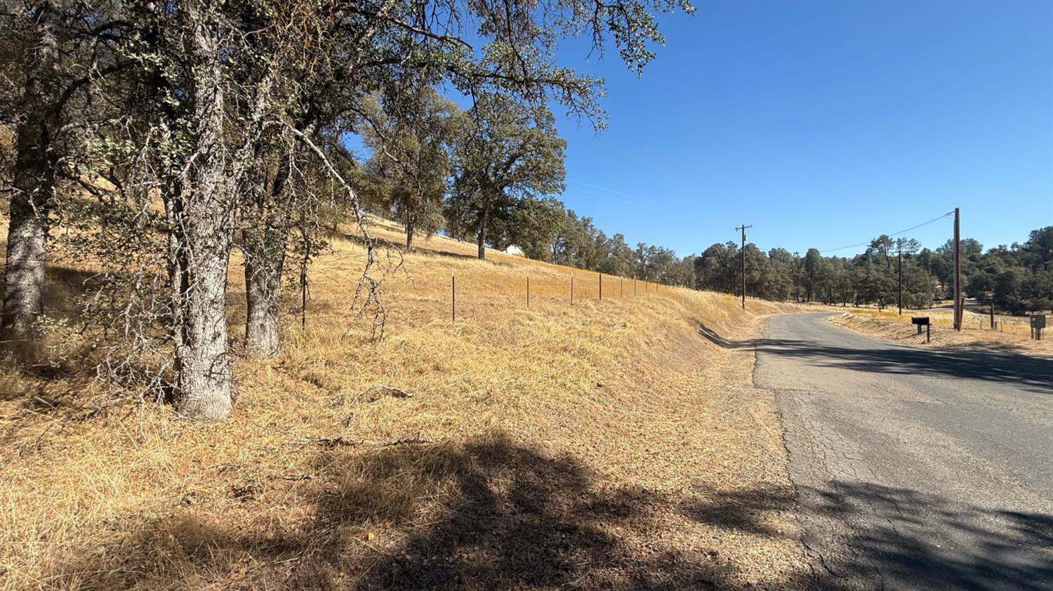 4612 Bridgeport Dr, Mariposa, CA 95338