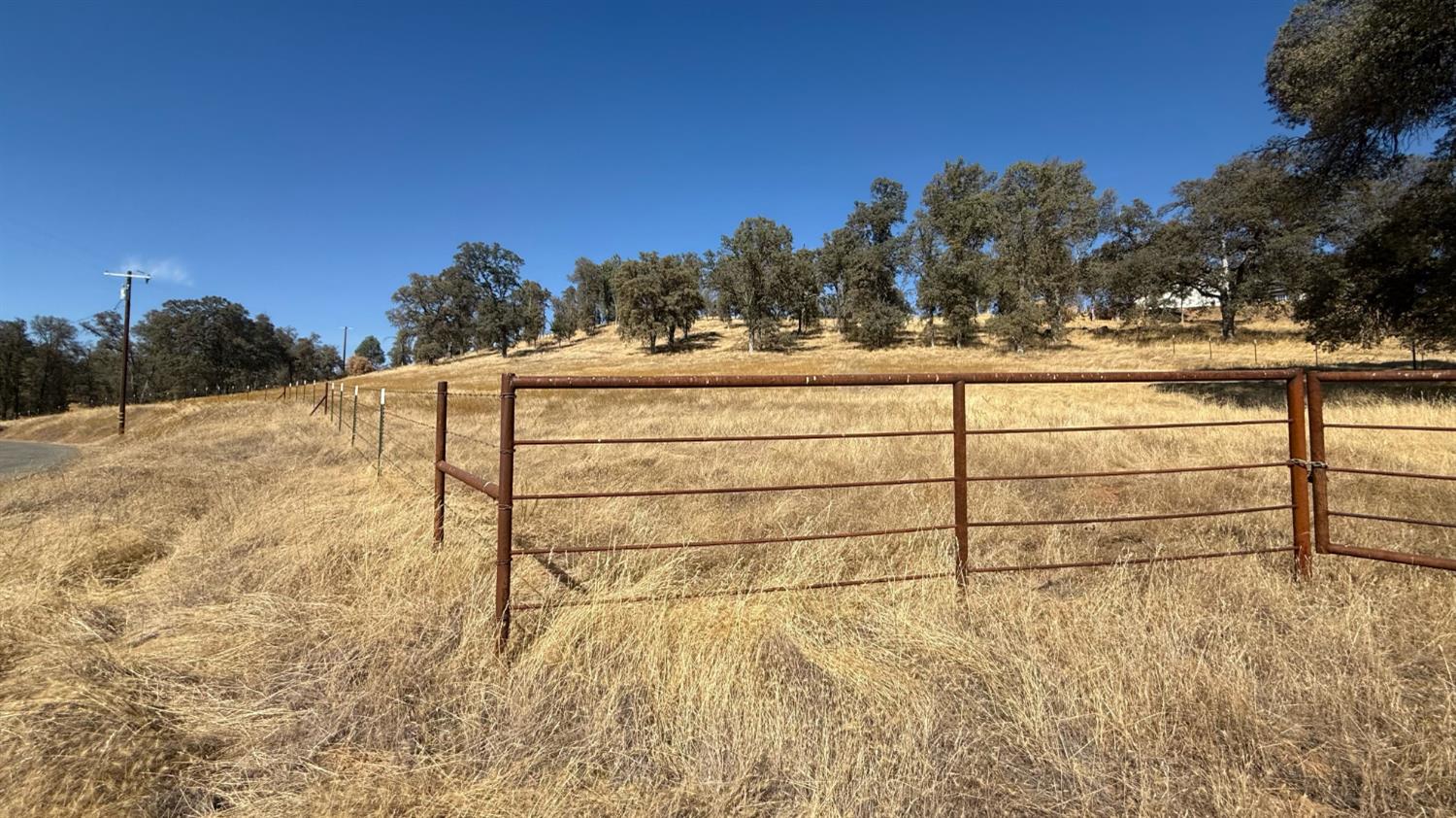 4612 Bridgeport Dr, Mariposa, CA 95338