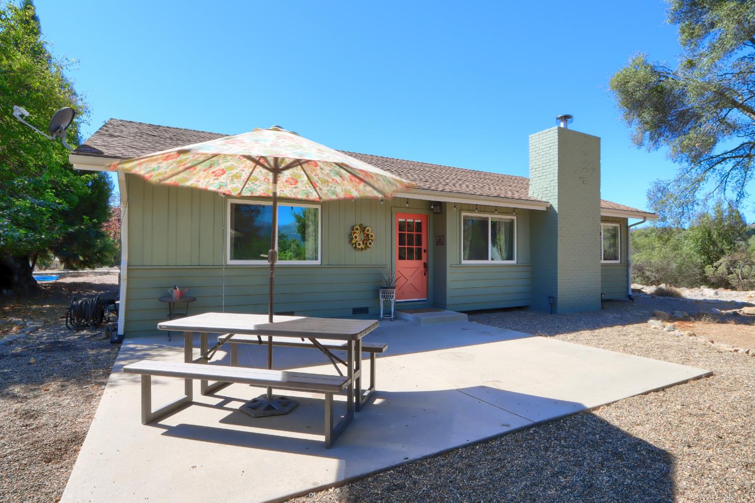 5327 Carleton Rd, Mariposa, CA 95338