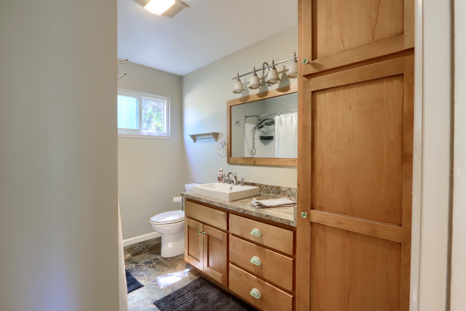 5327 Carleton Rd, Mariposa, CA 95338