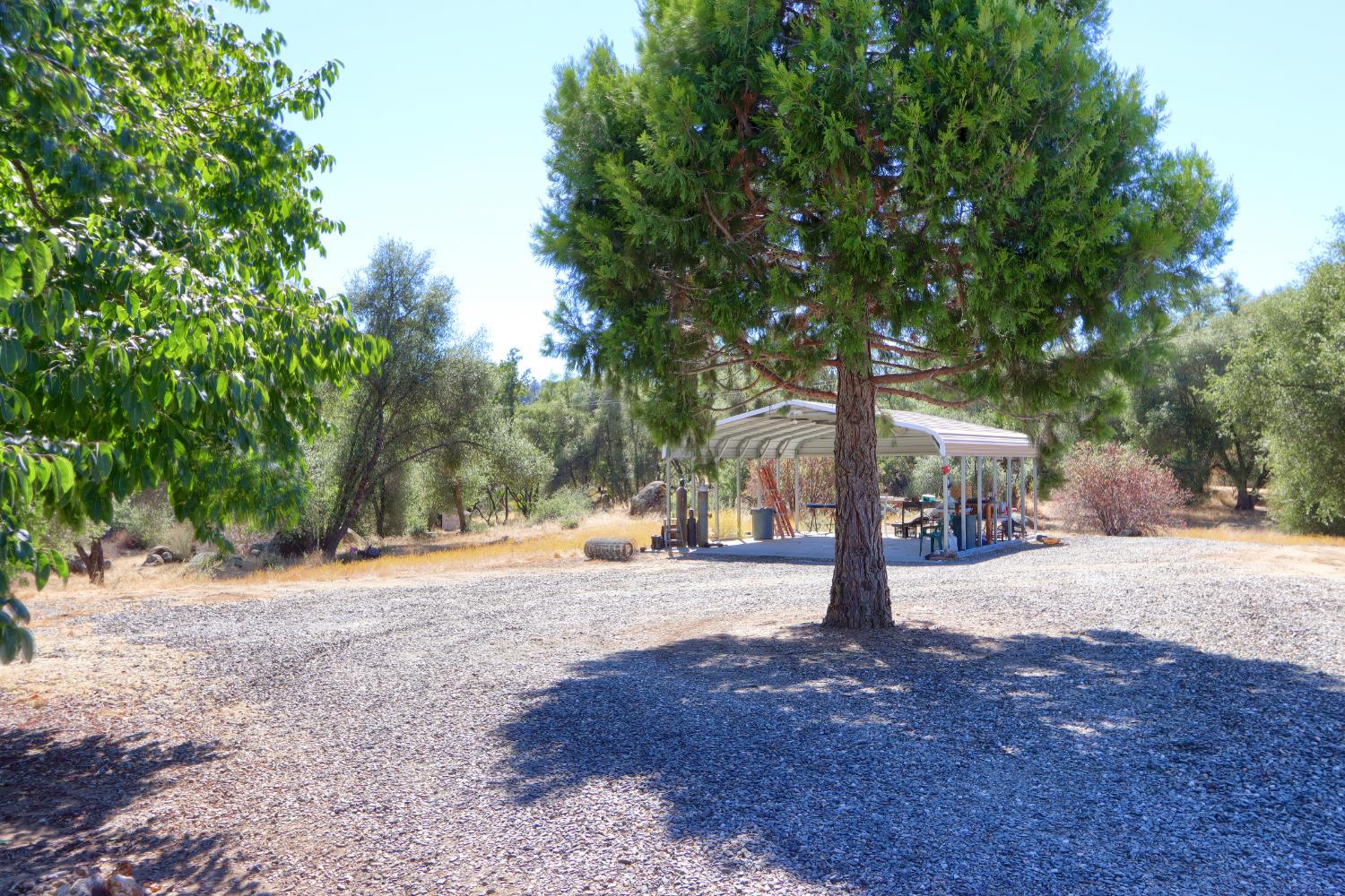 5327 Carleton Rd, Mariposa, CA 95338