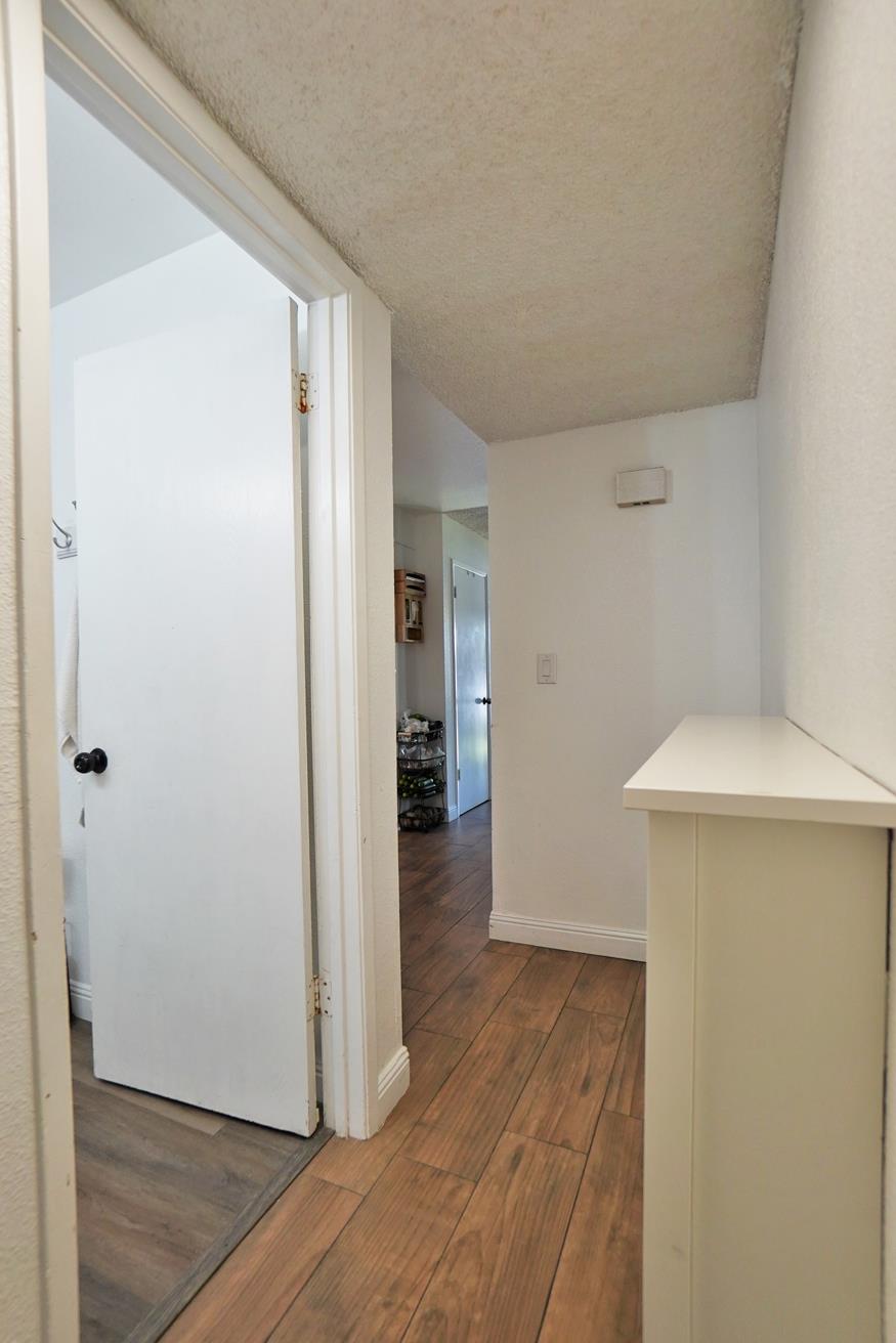 641 Meadow Ln, Lemoore, CA 93245