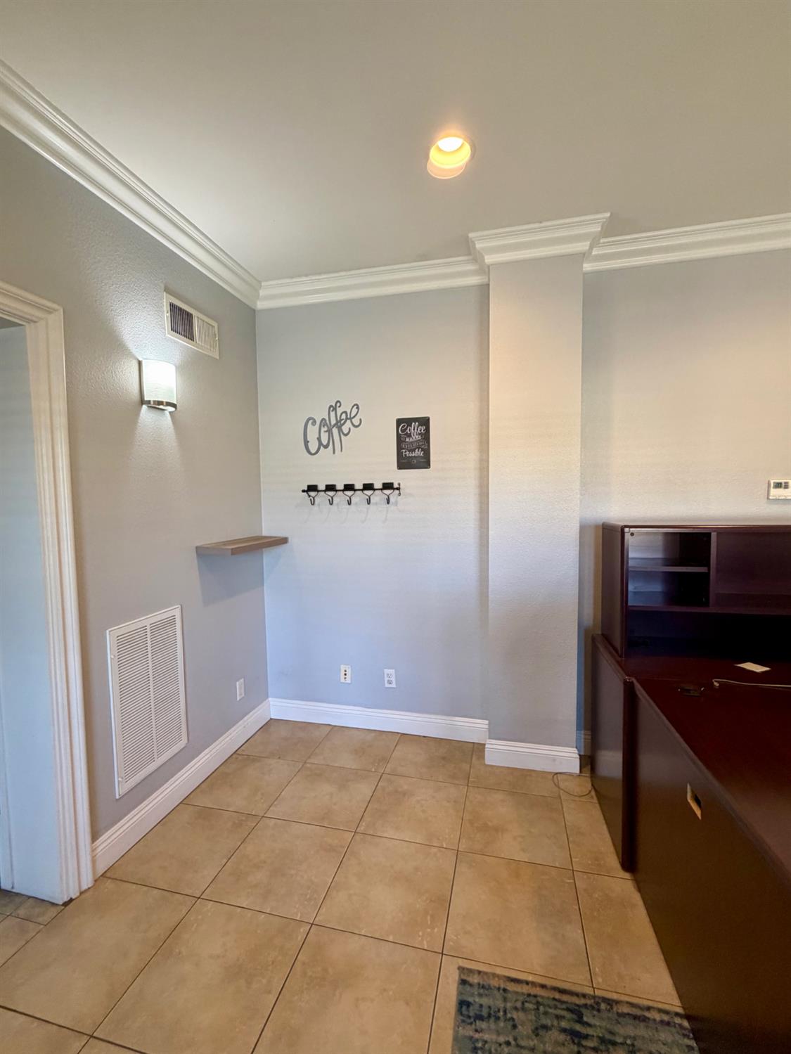 400 W Yosemite Ave, Madera, CA 93637