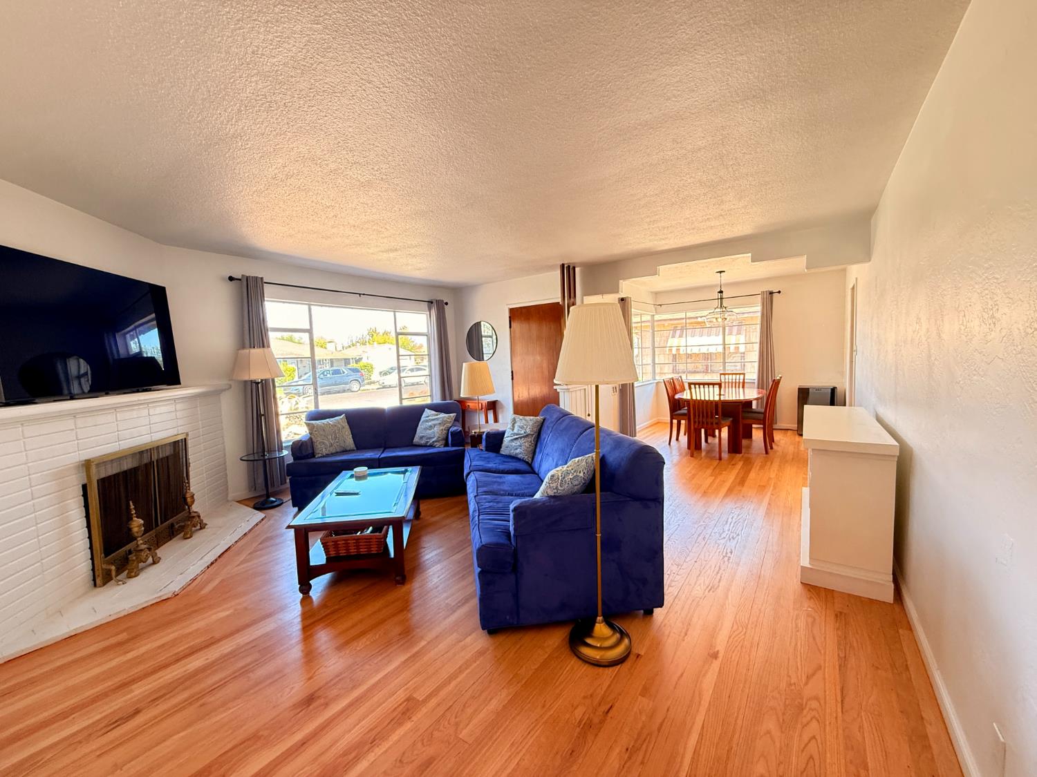 3444 Mayfair Blvd, Fresno, CA 93703