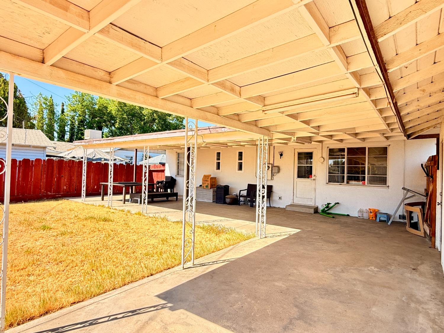 3444 Mayfair Blvd, Fresno, CA 93703