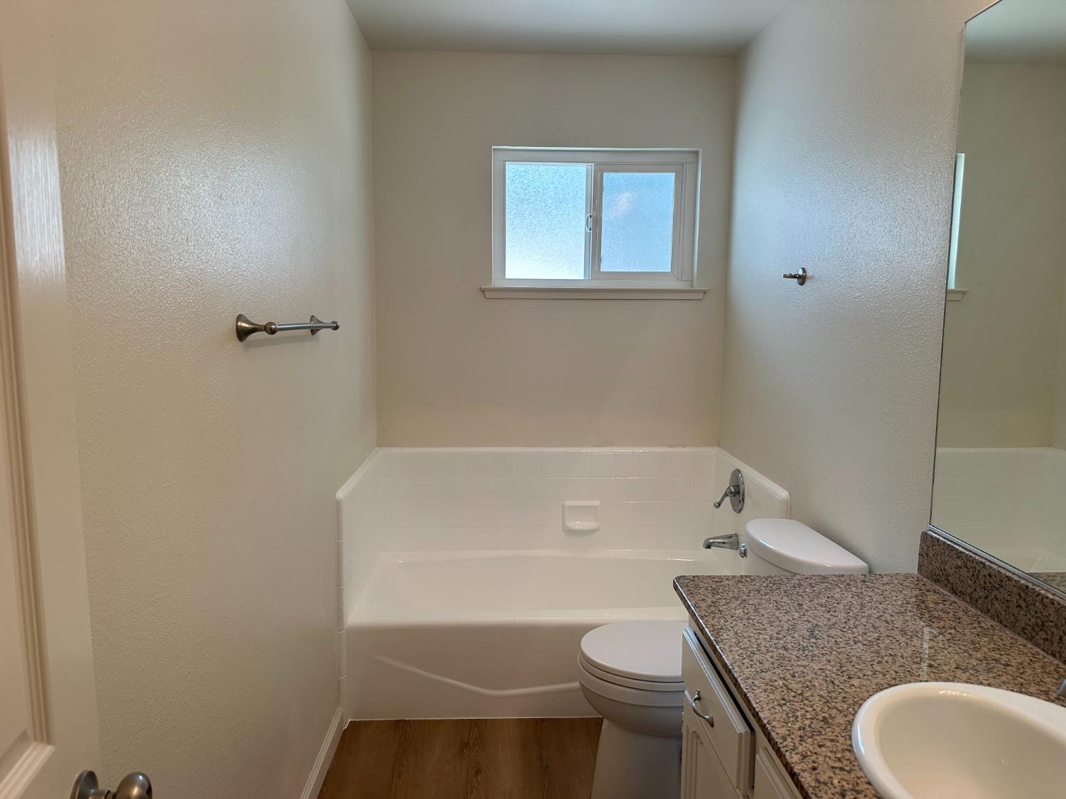40847 Griffin Dr, Oakhurst, CA 93644