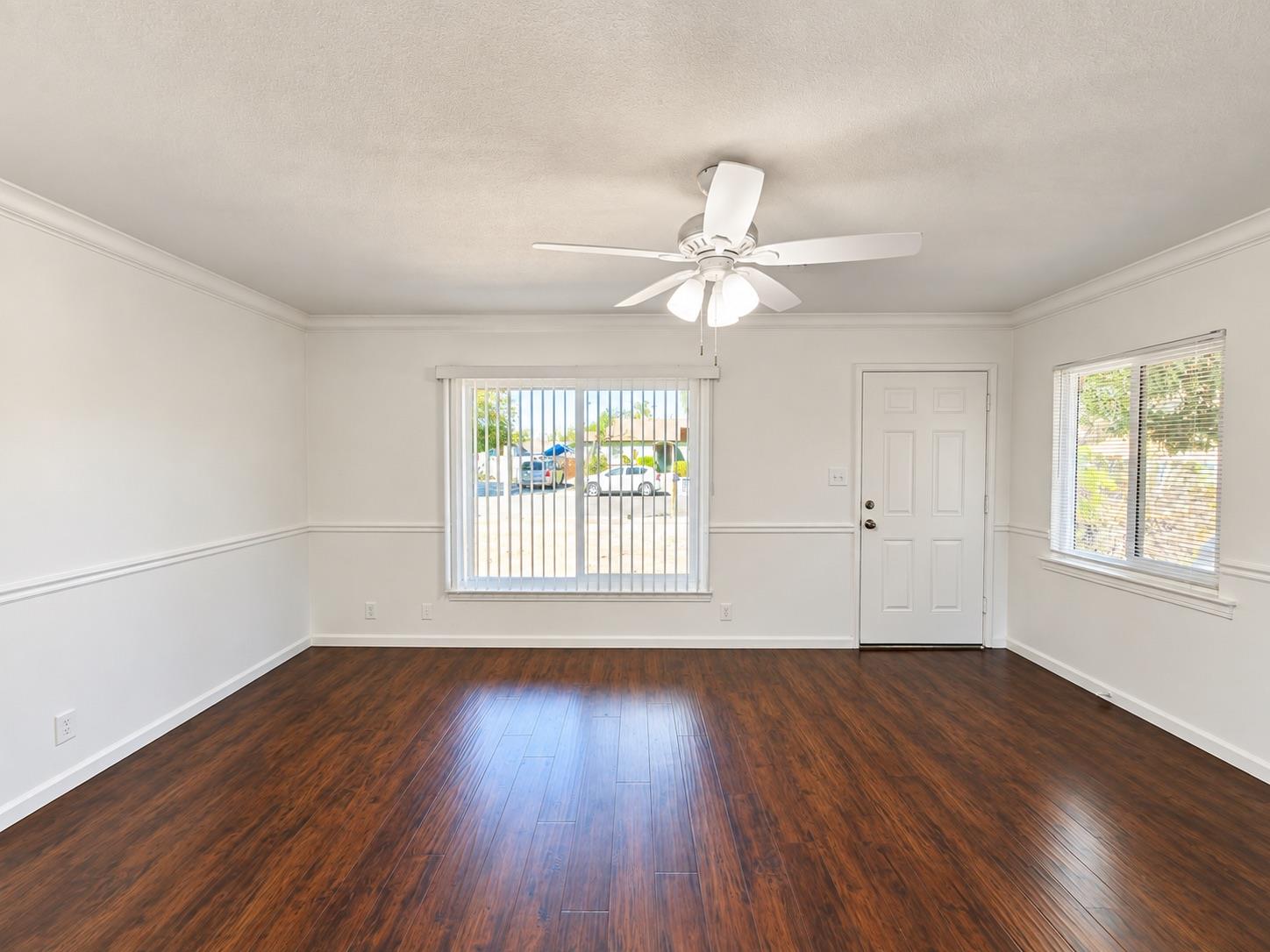 2922 E Lamona Ave, Fresno, CA 93703