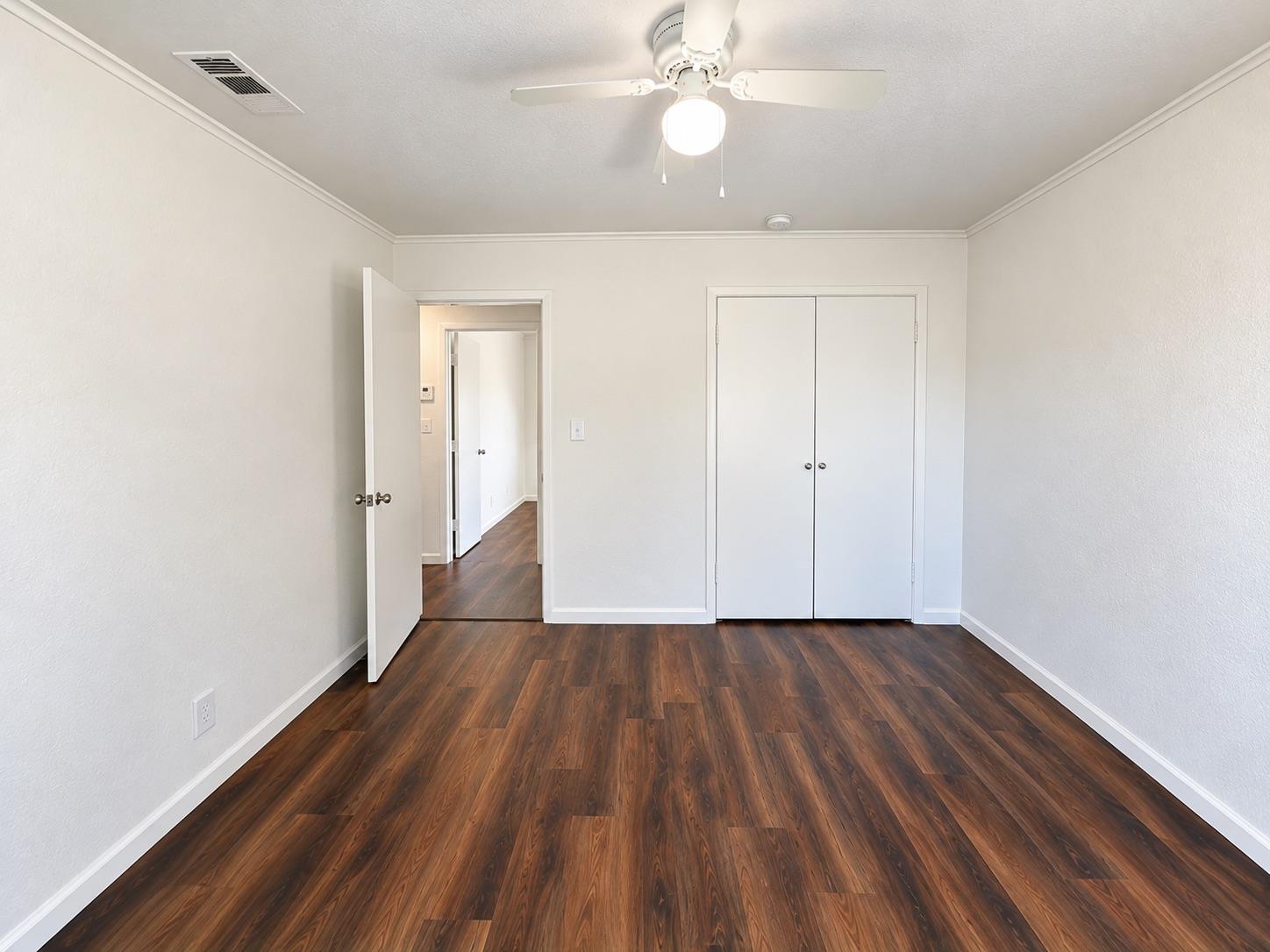 2922 E Lamona Ave, Fresno, CA 93703