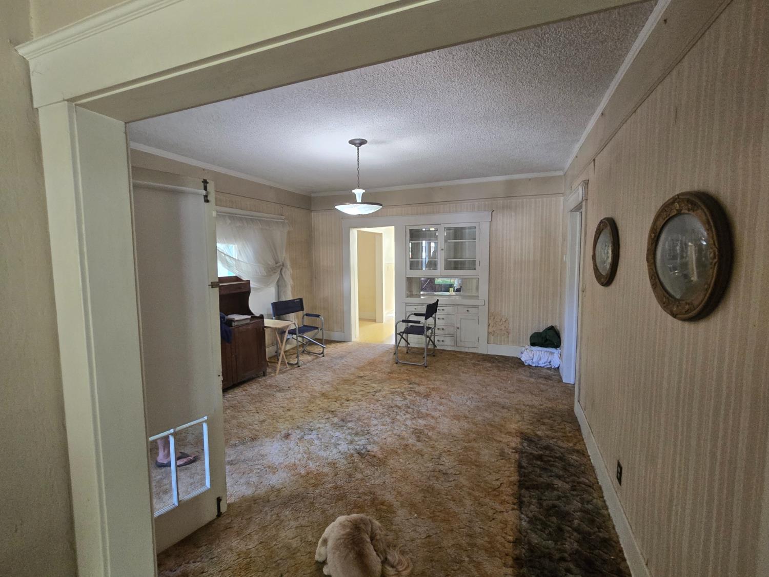 702 E Cambridge Ave, Fresno, CA 93704