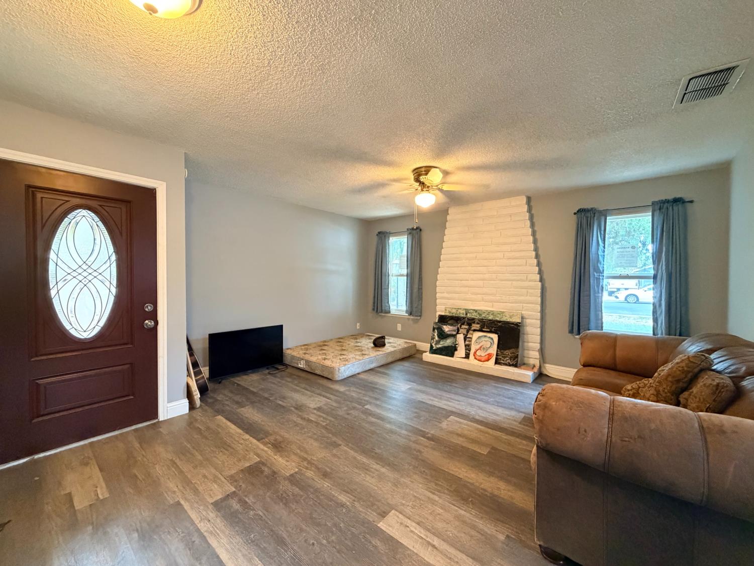 959 Harvard Ave, Clovis, CA 93612