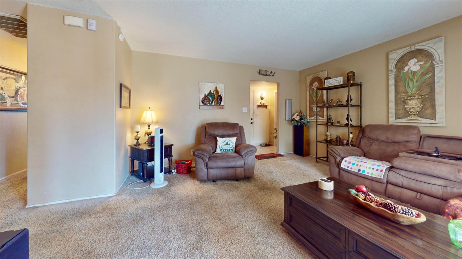 2211 W Garland Ave, Fresno, CA 93705