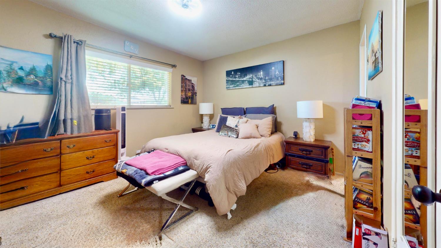 2211 W Garland Ave, Fresno, CA 93705