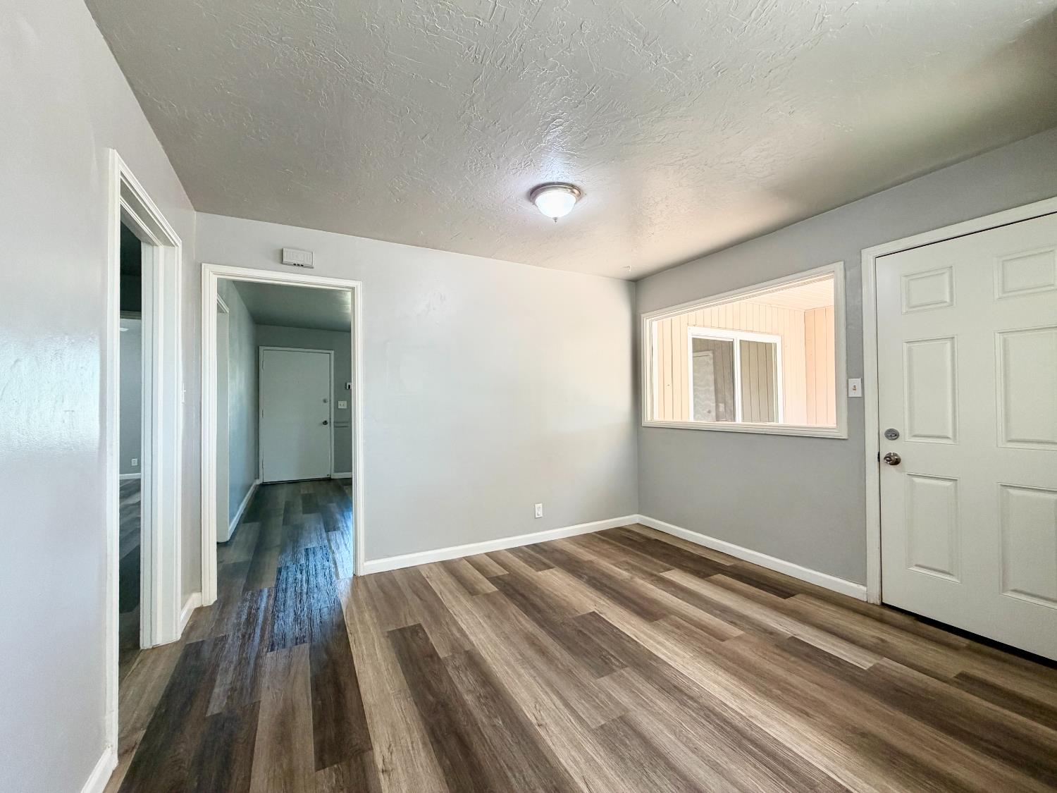 3902 Maywood Dr N, Fresno, CA 93703