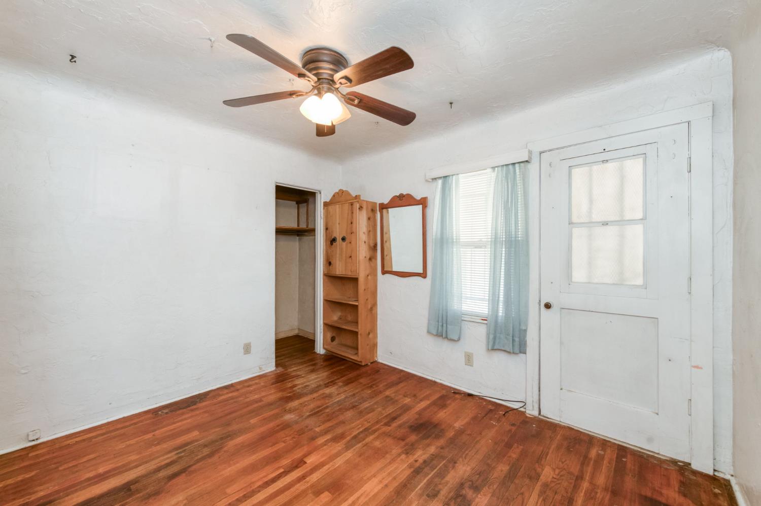 2537 S 11th, Fresno, CA 93725