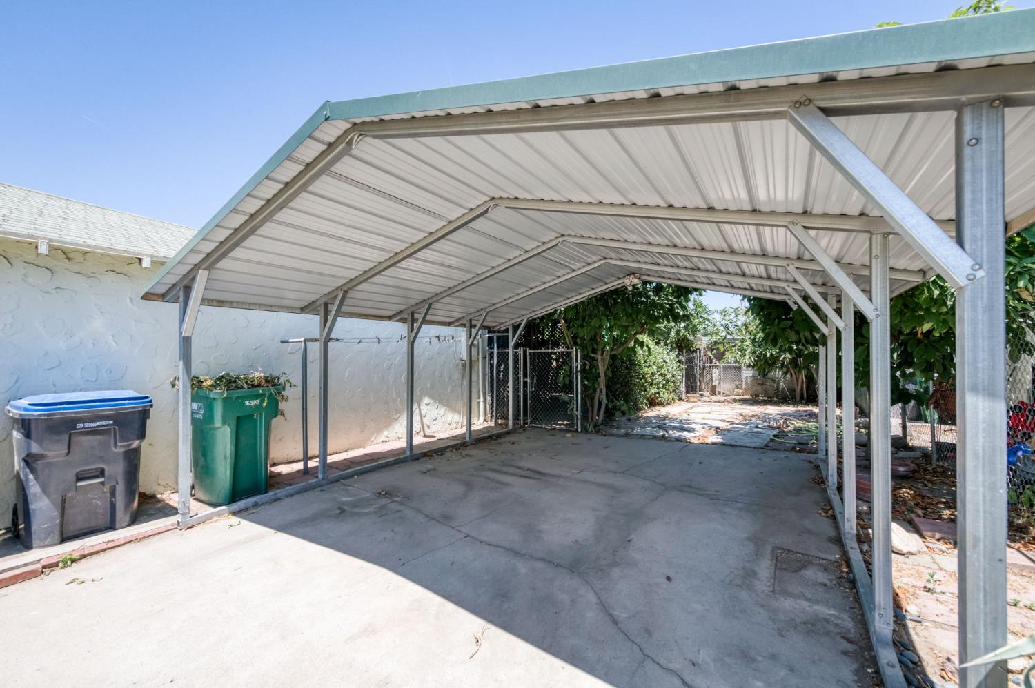 2537 S 11th, Fresno, CA 93725