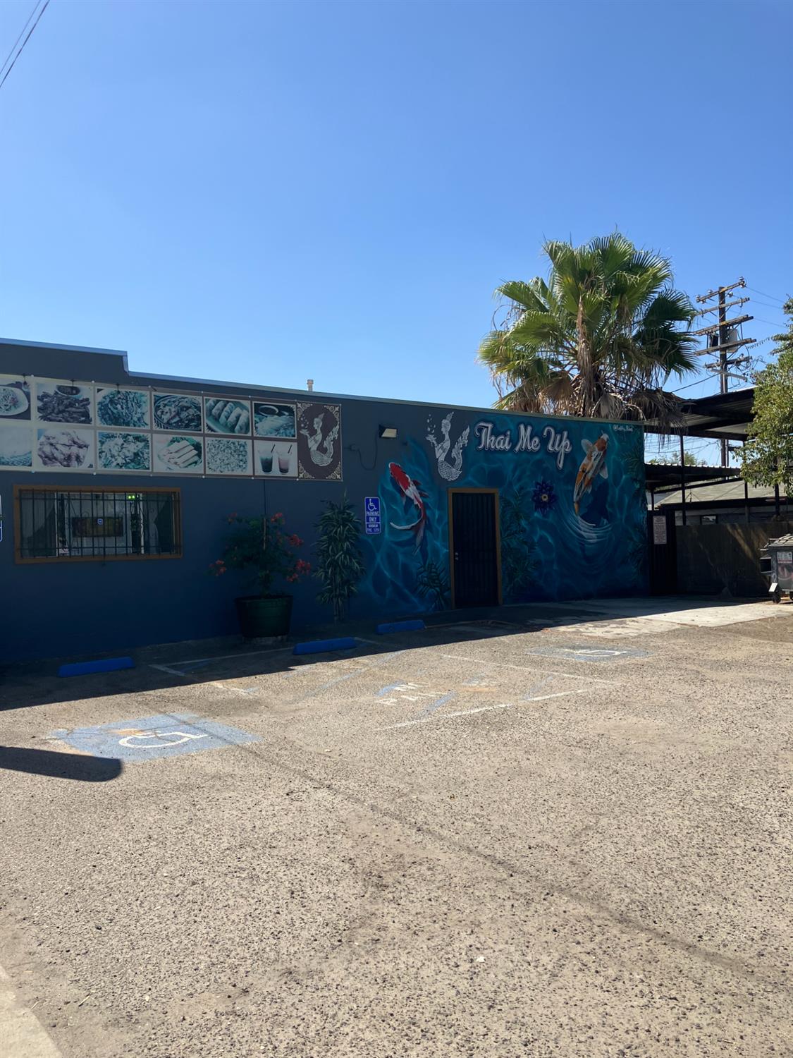 1289 N 1St St, Fresno, CA 93703