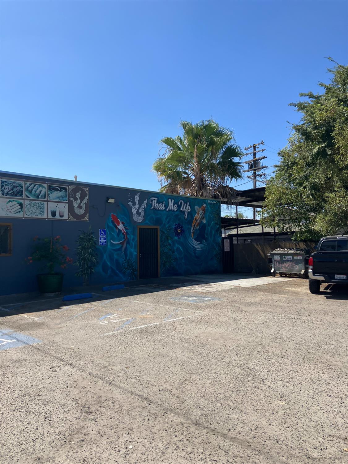 1289 N 1St St, Fresno, CA 93703