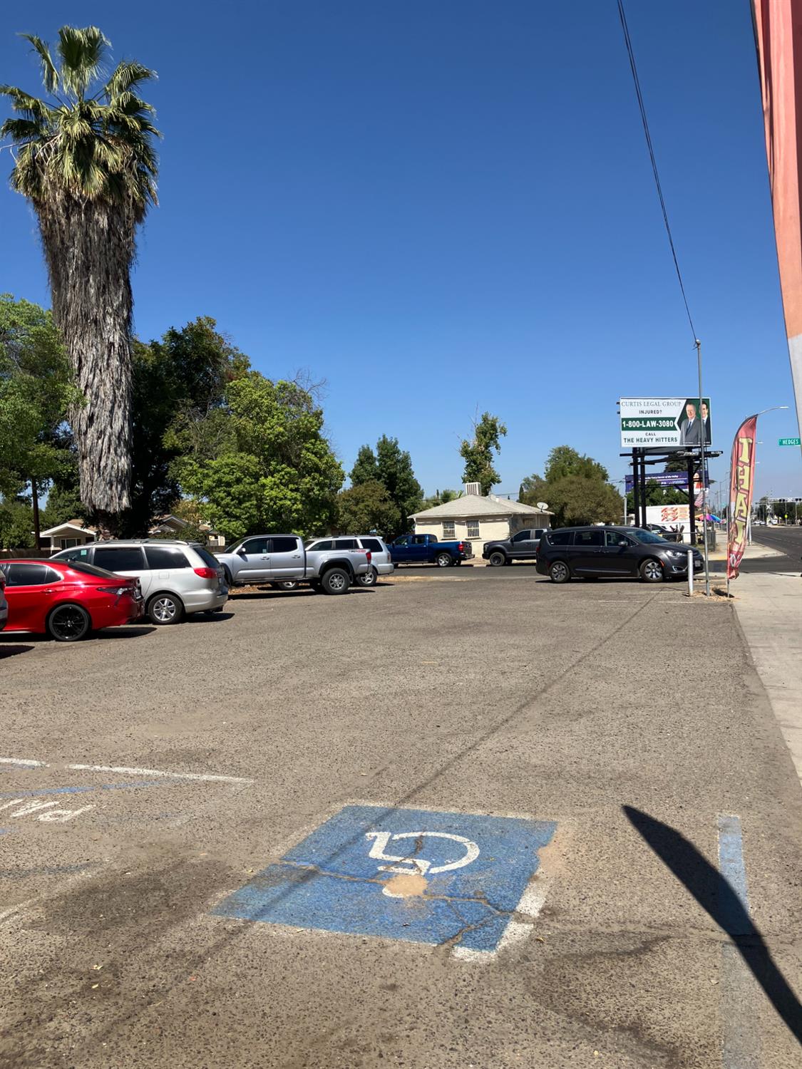 1289 N 1St St, Fresno, CA 93703