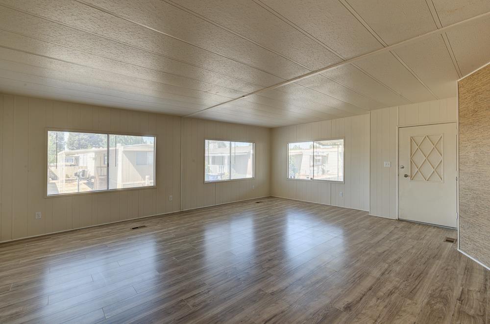 5541 E Tulare St #26, Fresno, CA 93727