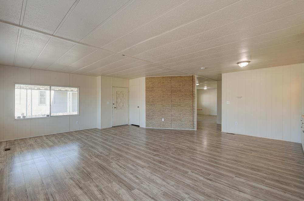5541 E Tulare St #26, Fresno, CA 93727