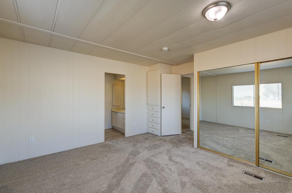 5541 E Tulare St #26, Fresno, CA 93727