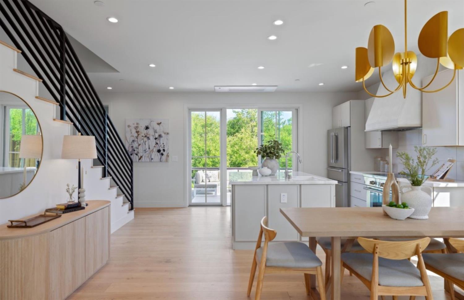 577 Creekside Ct, Half Moon Bay, CA 94019