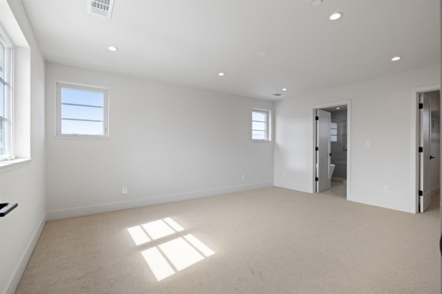 577 Creekside Ct, Half Moon Bay, CA 94019