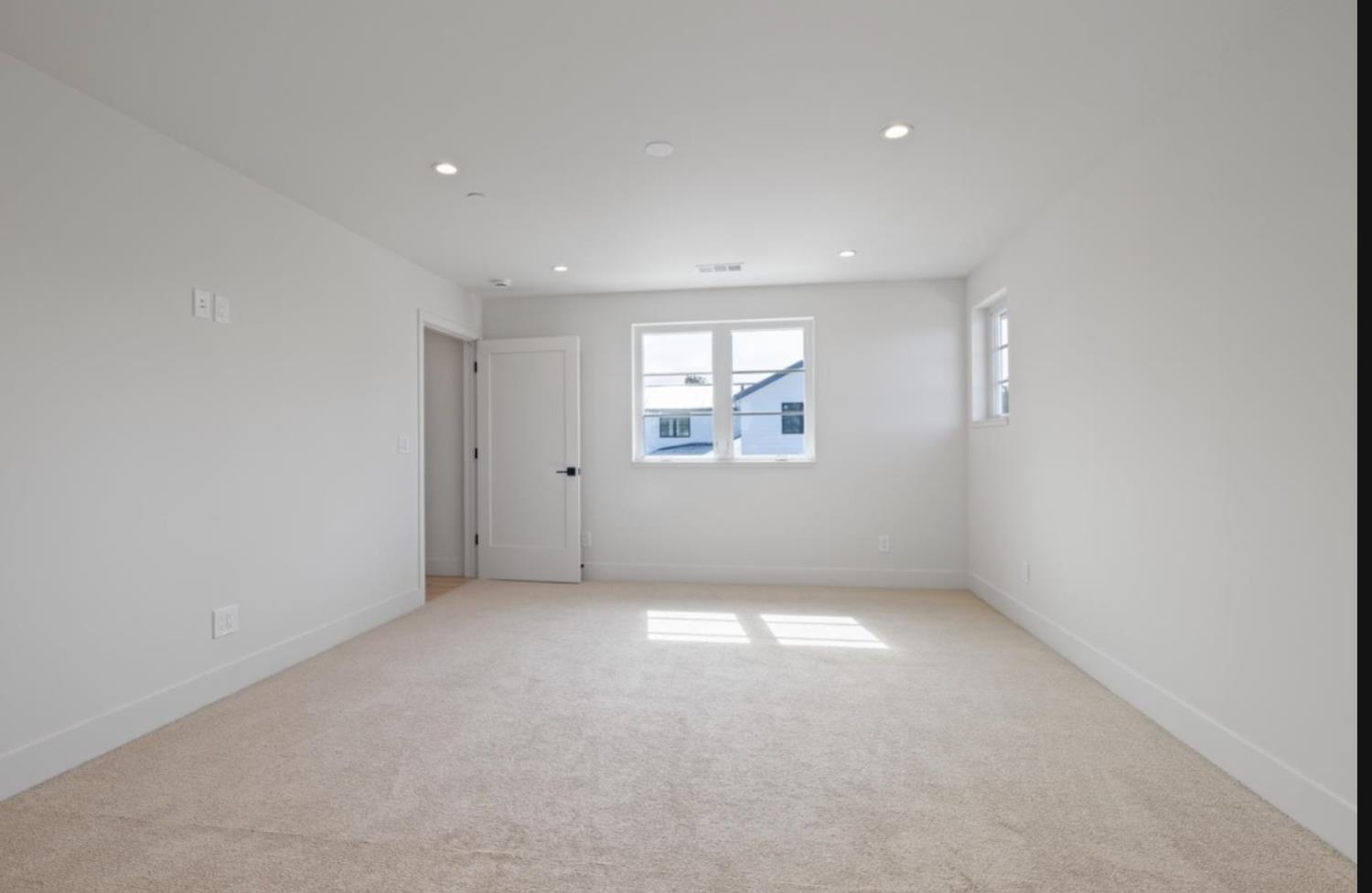 577 Creekside Ct, Half Moon Bay, CA 94019