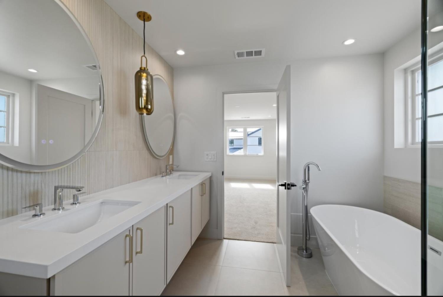 577 Creekside Ct, Half Moon Bay, CA 94019