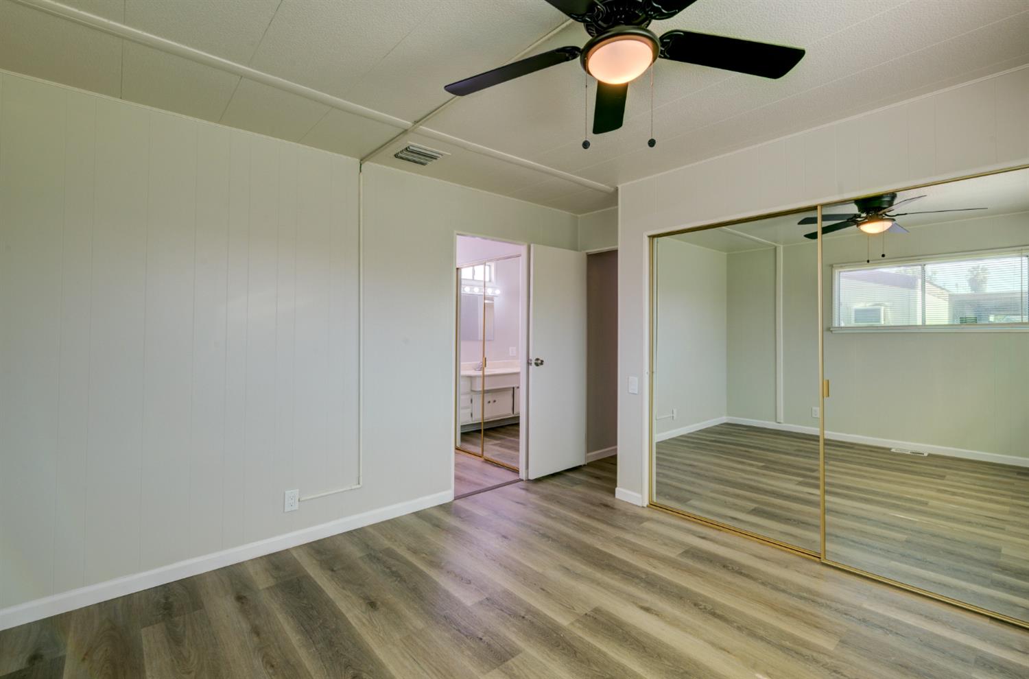 5541 E Tulare St #47, Fresno, CA 93727