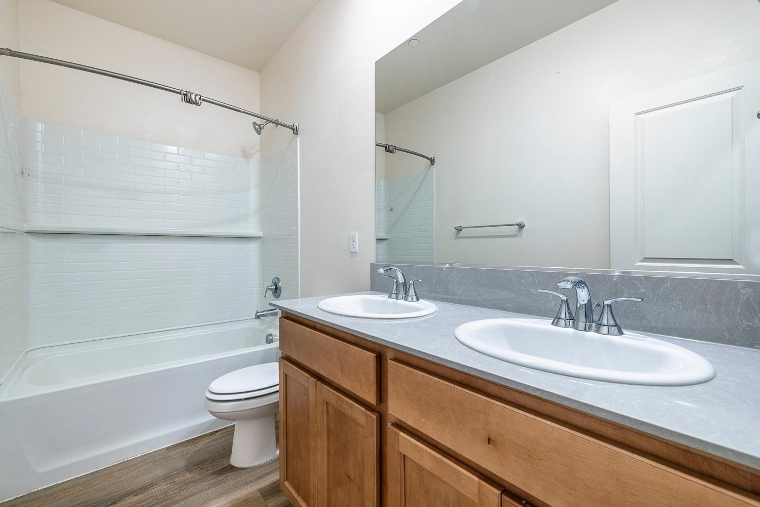 3553 Nile St, Madera, CA 93637