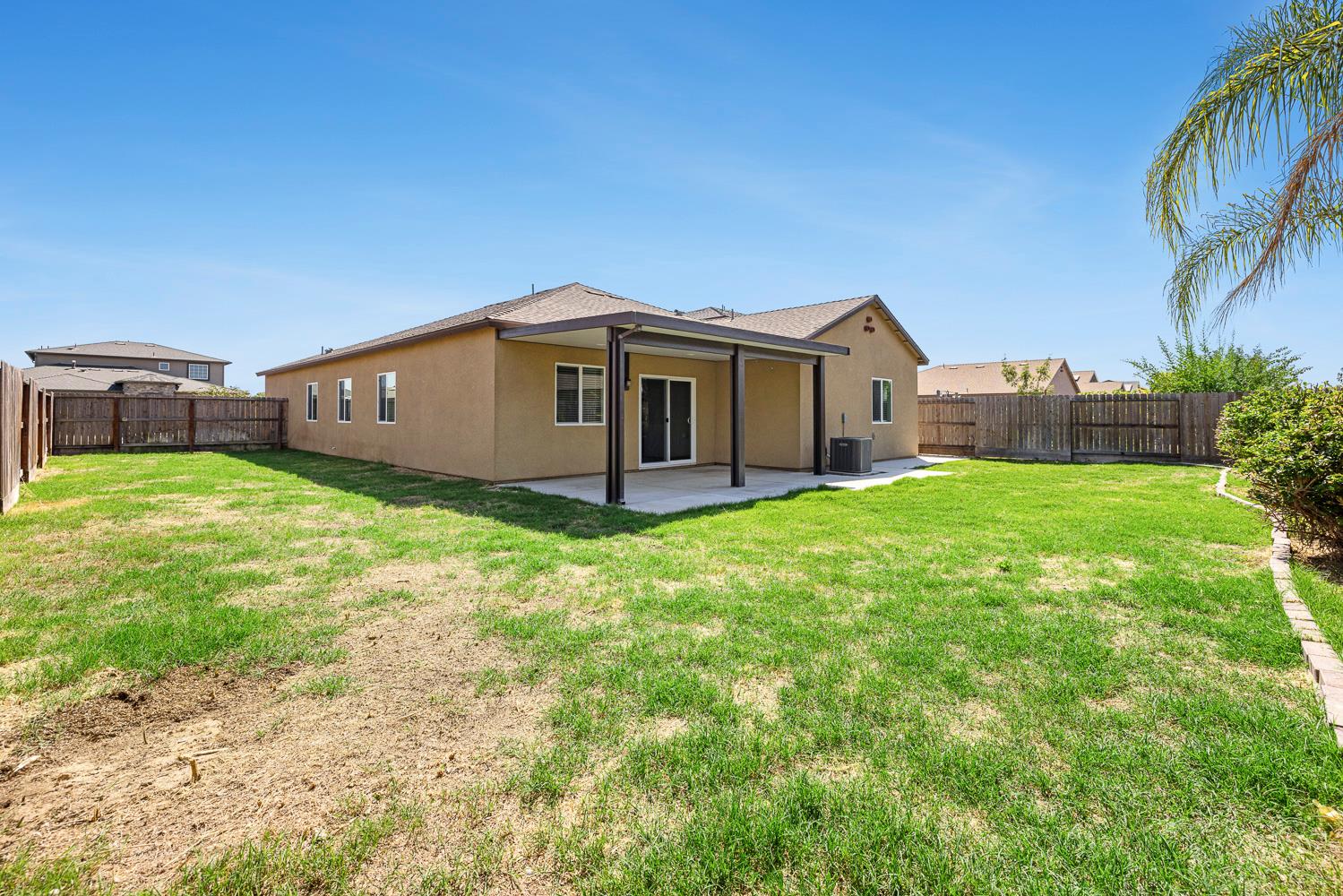 3553 Nile St, Madera, CA 93637
