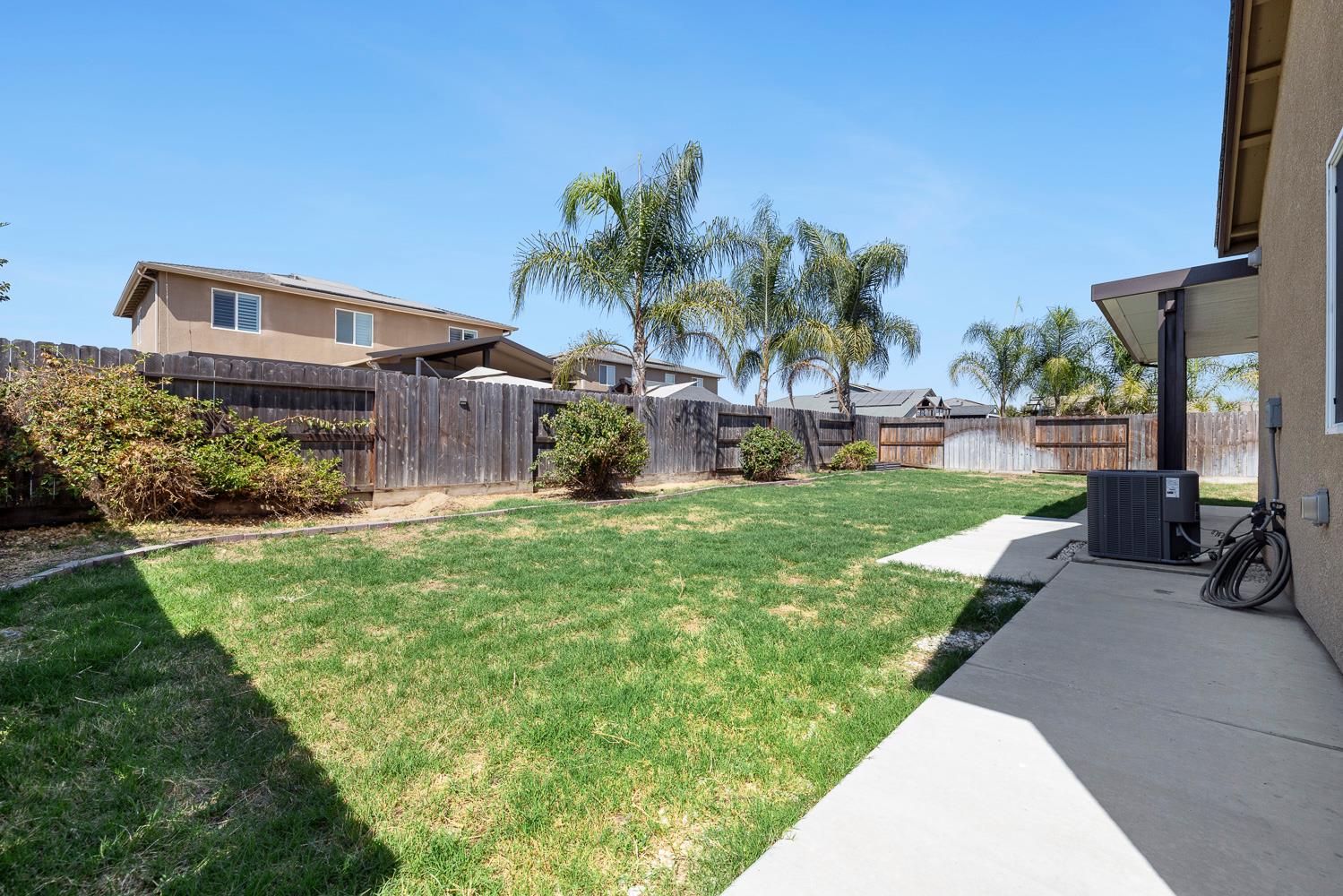 3553 Nile St, Madera, CA 93637