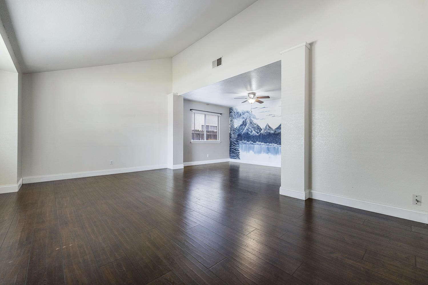 5552 W Fir Ave, Fresno, CA 93722
