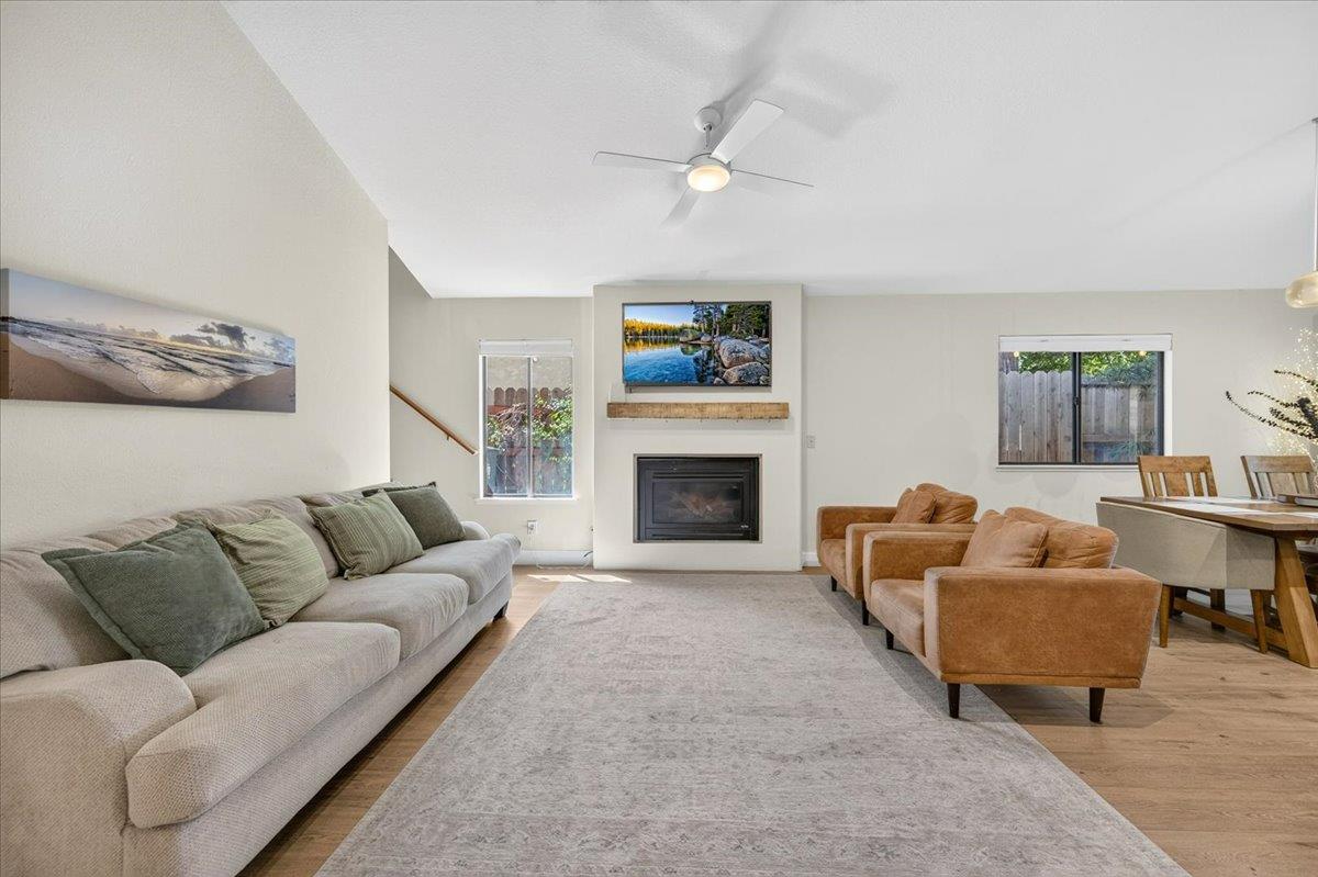 813 E Catalina Cir, Fresno, CA 93730