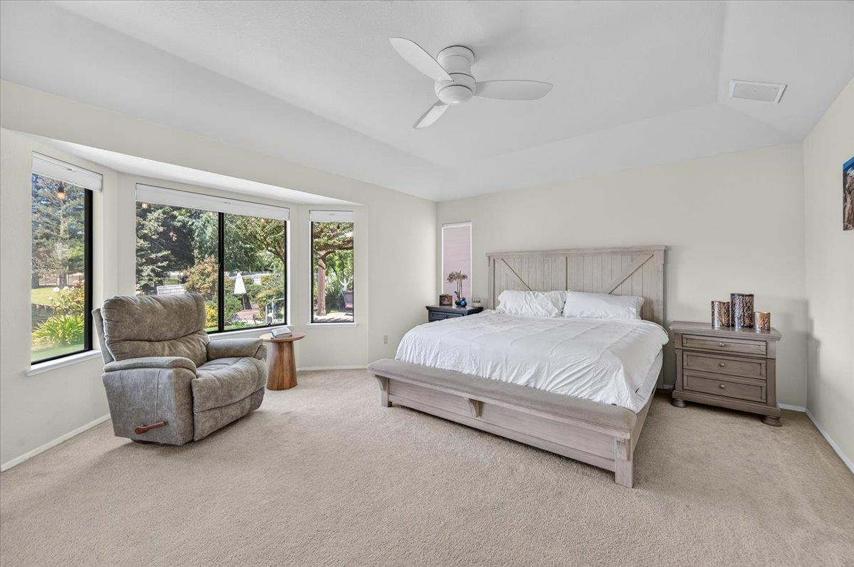 813 E Catalina Cir, Fresno, CA 93730