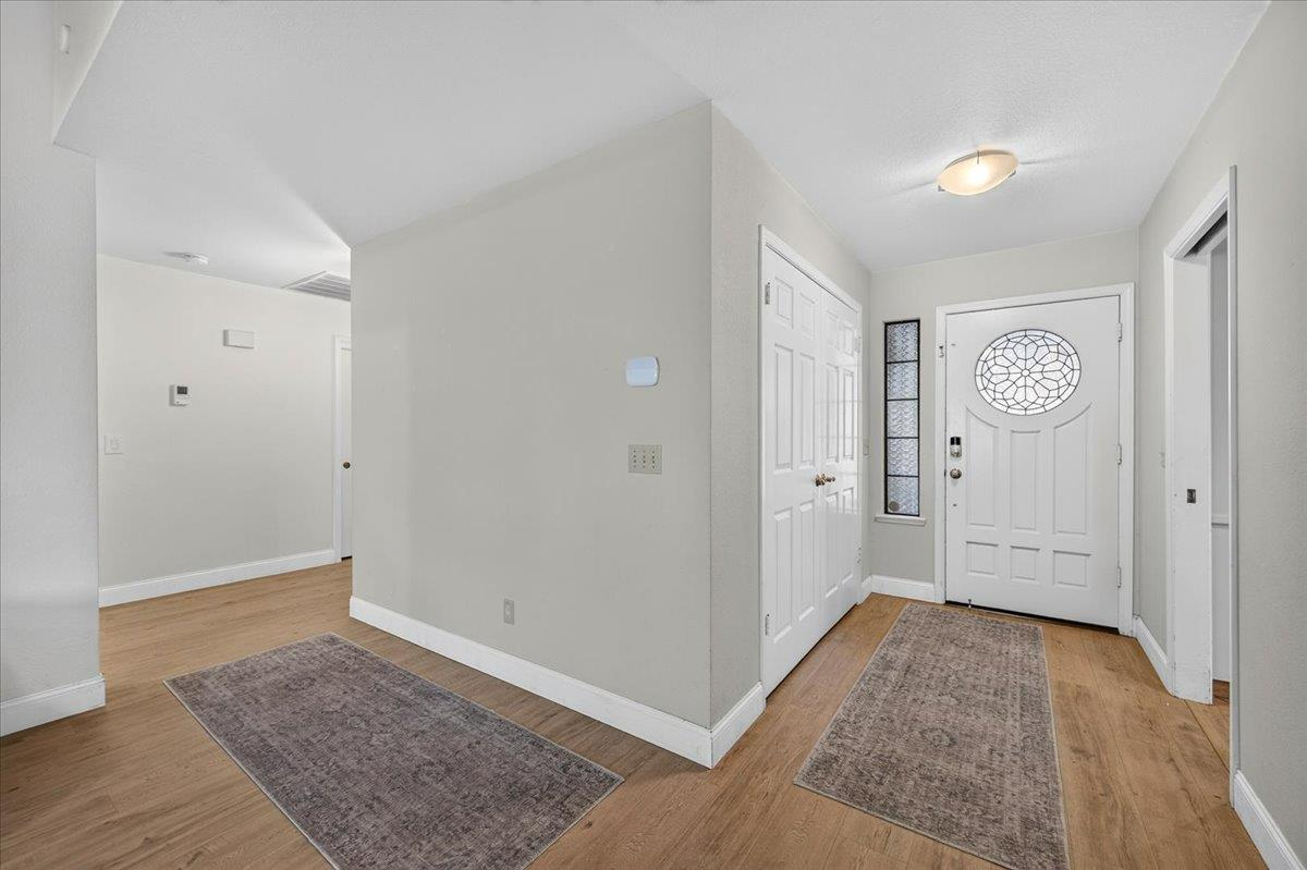 813 E Catalina Cir, Fresno, CA 93730