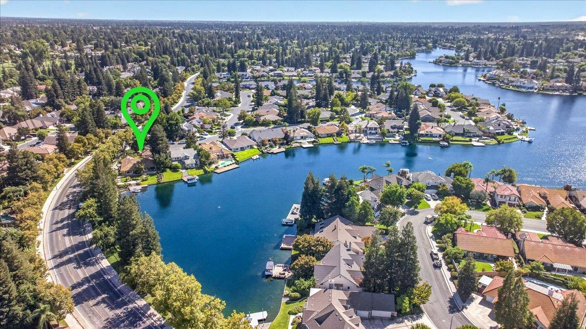 813 E Catalina Cir, Fresno, CA 93730