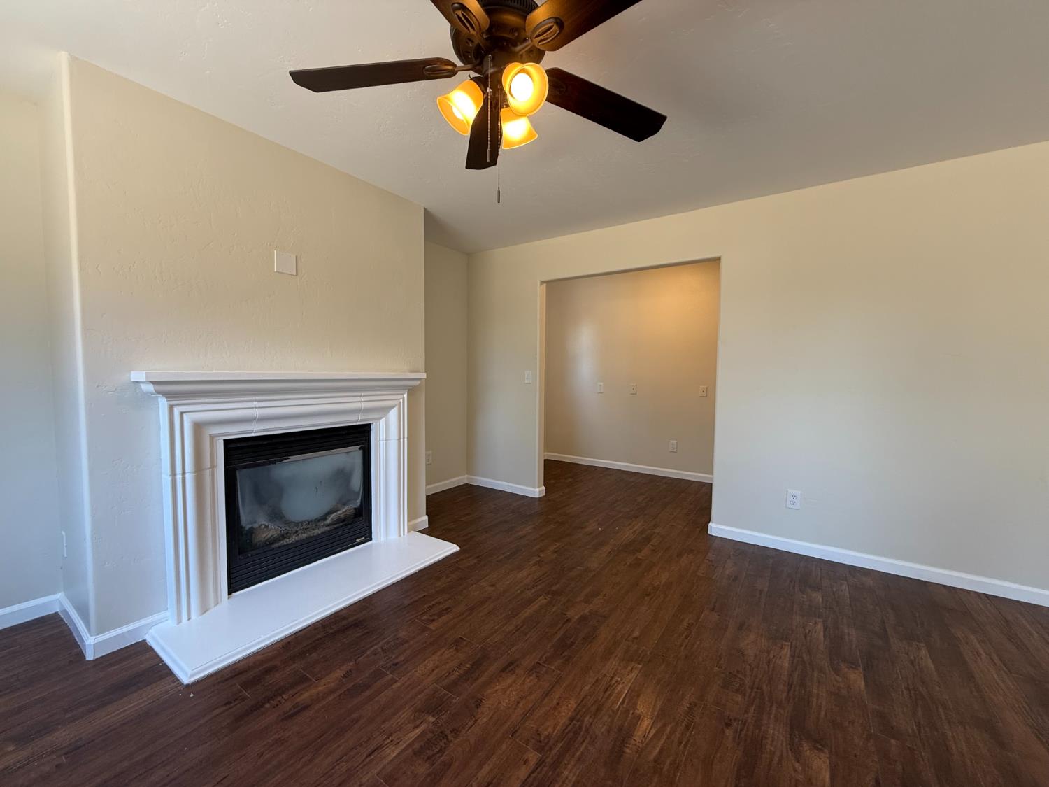 1865 N Ellendale Ave, Fresno, CA 93722