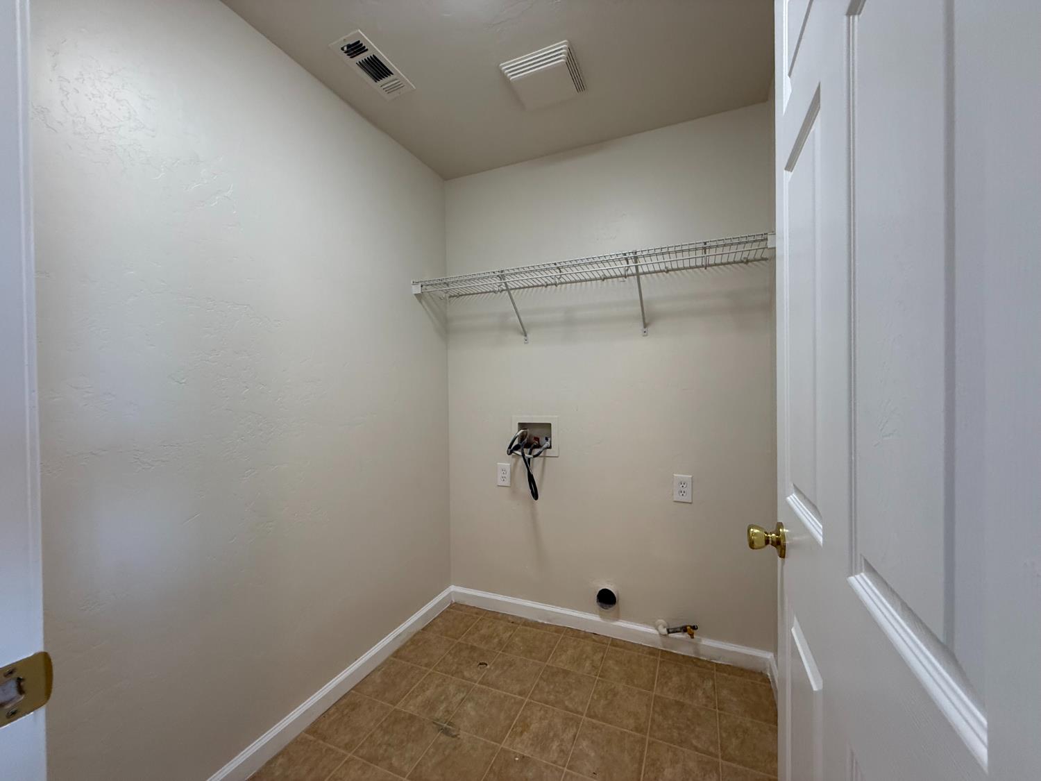 1865 N Ellendale Ave, Fresno, CA 93722