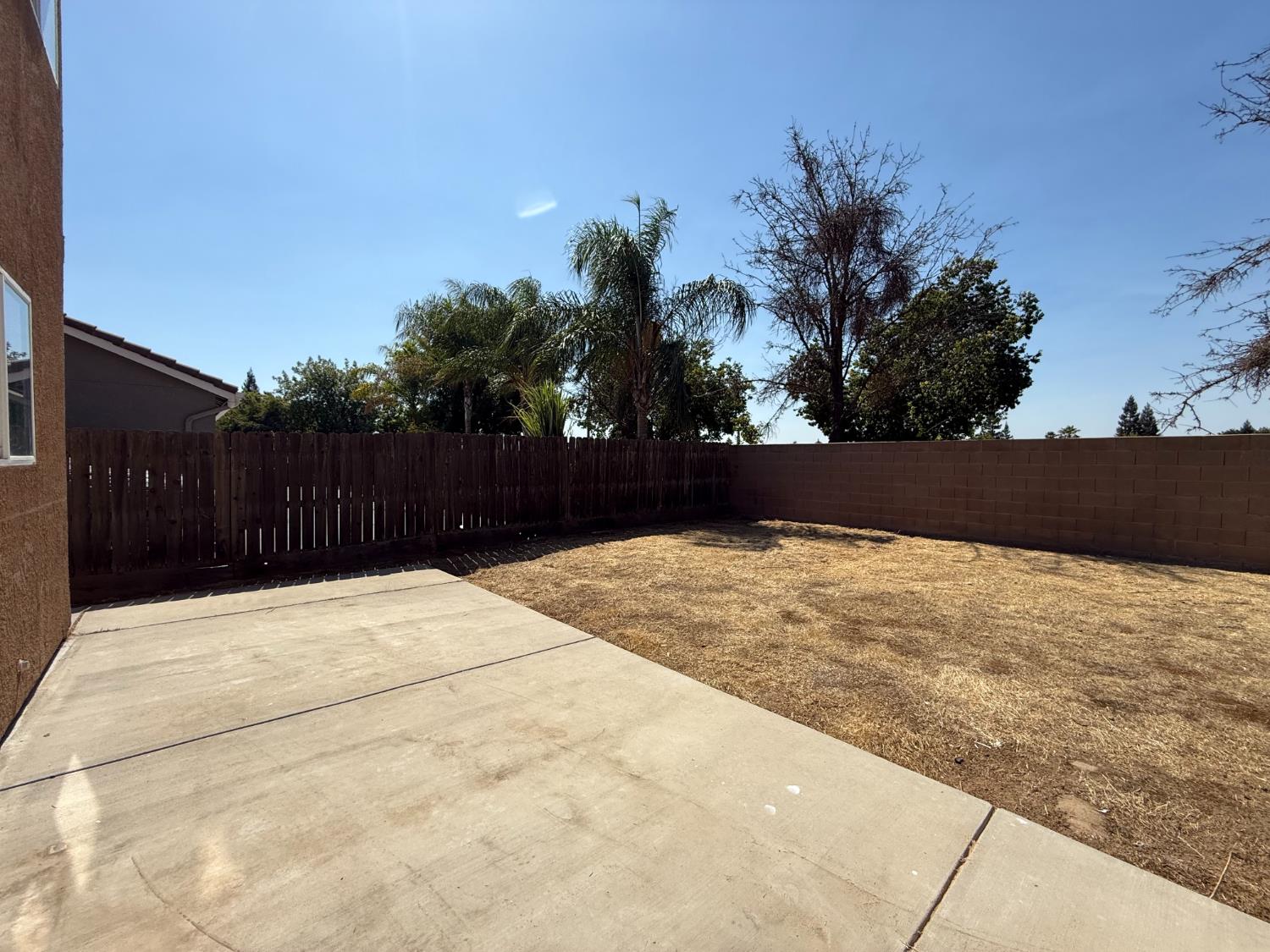 1865 N Ellendale Ave, Fresno, CA 93722