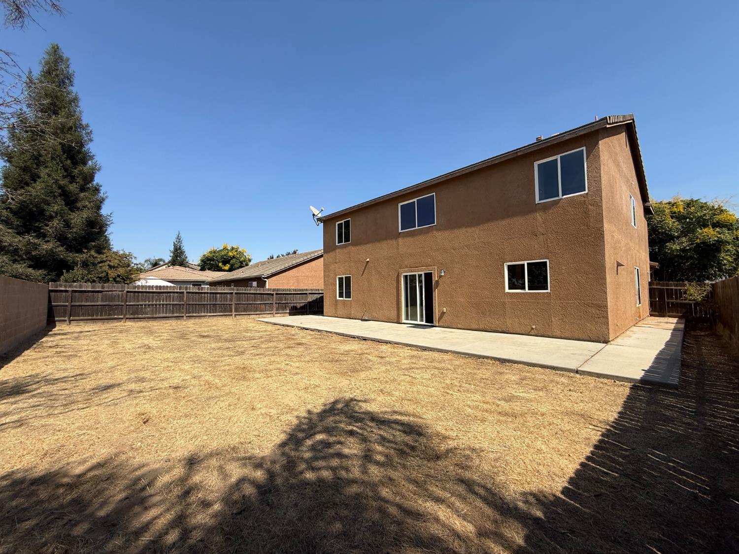 1865 N Ellendale Ave, Fresno, CA 93722