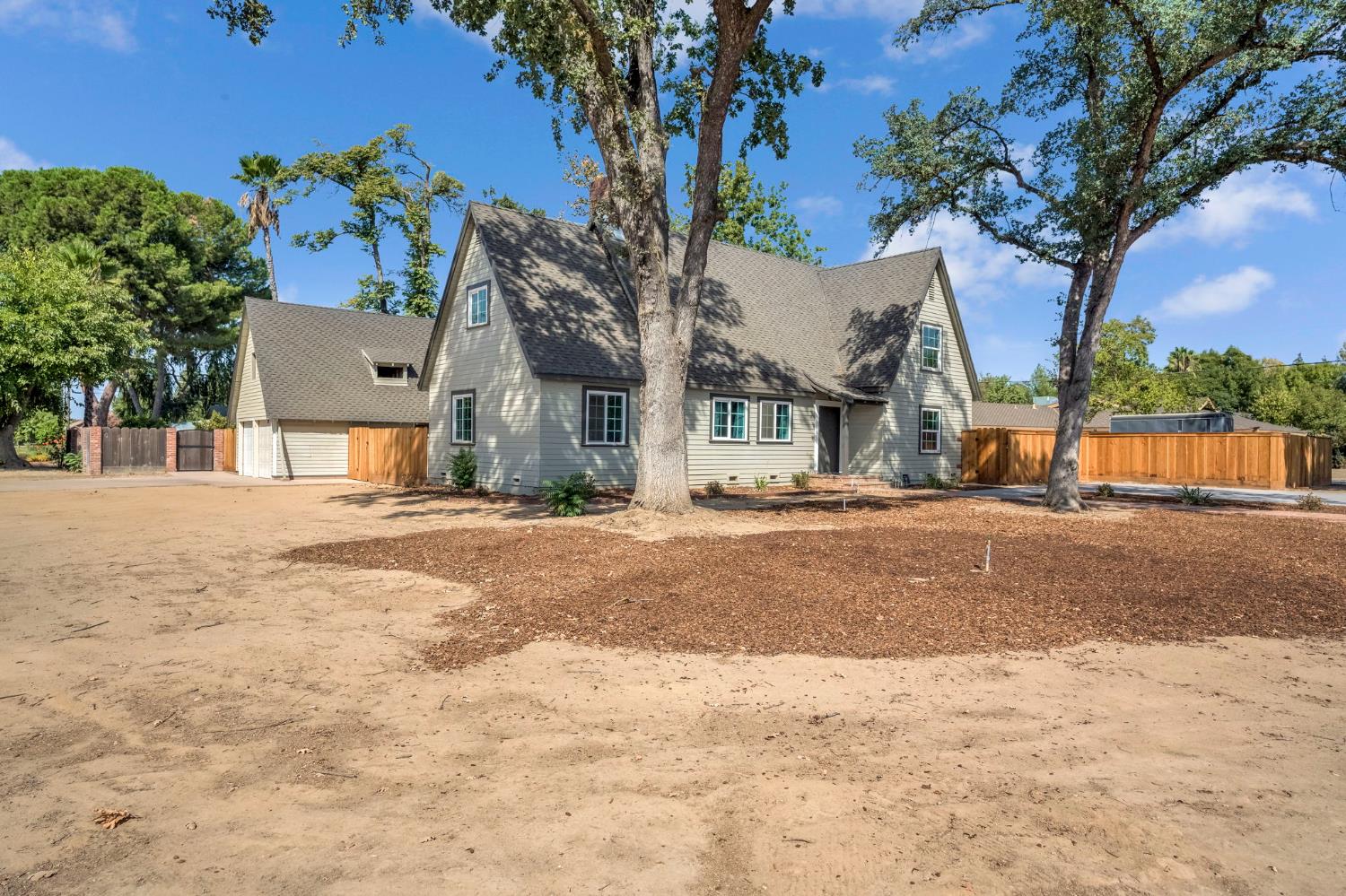 4313 N Thorne Ave, Fresno, CA 93704