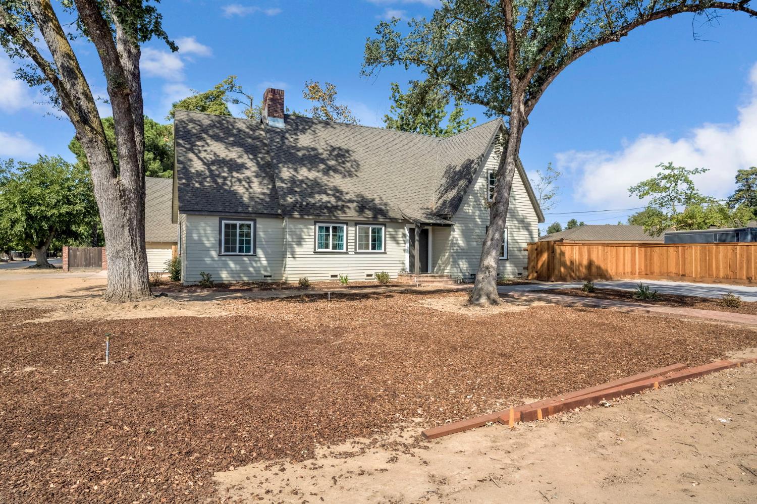 4313 N Thorne Ave, Fresno, CA 93704