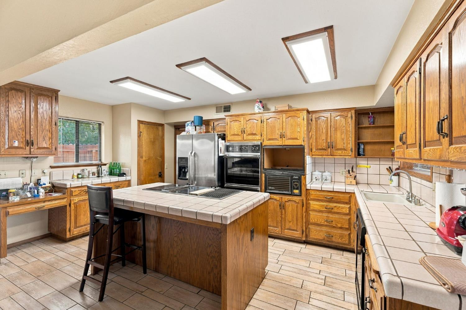 662 S Boyd, Kerman, CA 93630