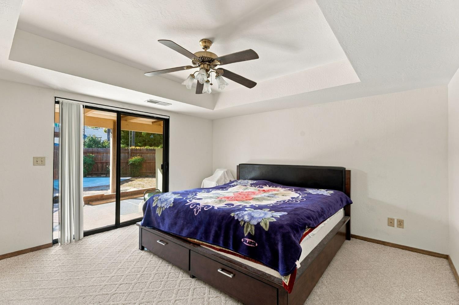 662 S Boyd, Kerman, CA 93630