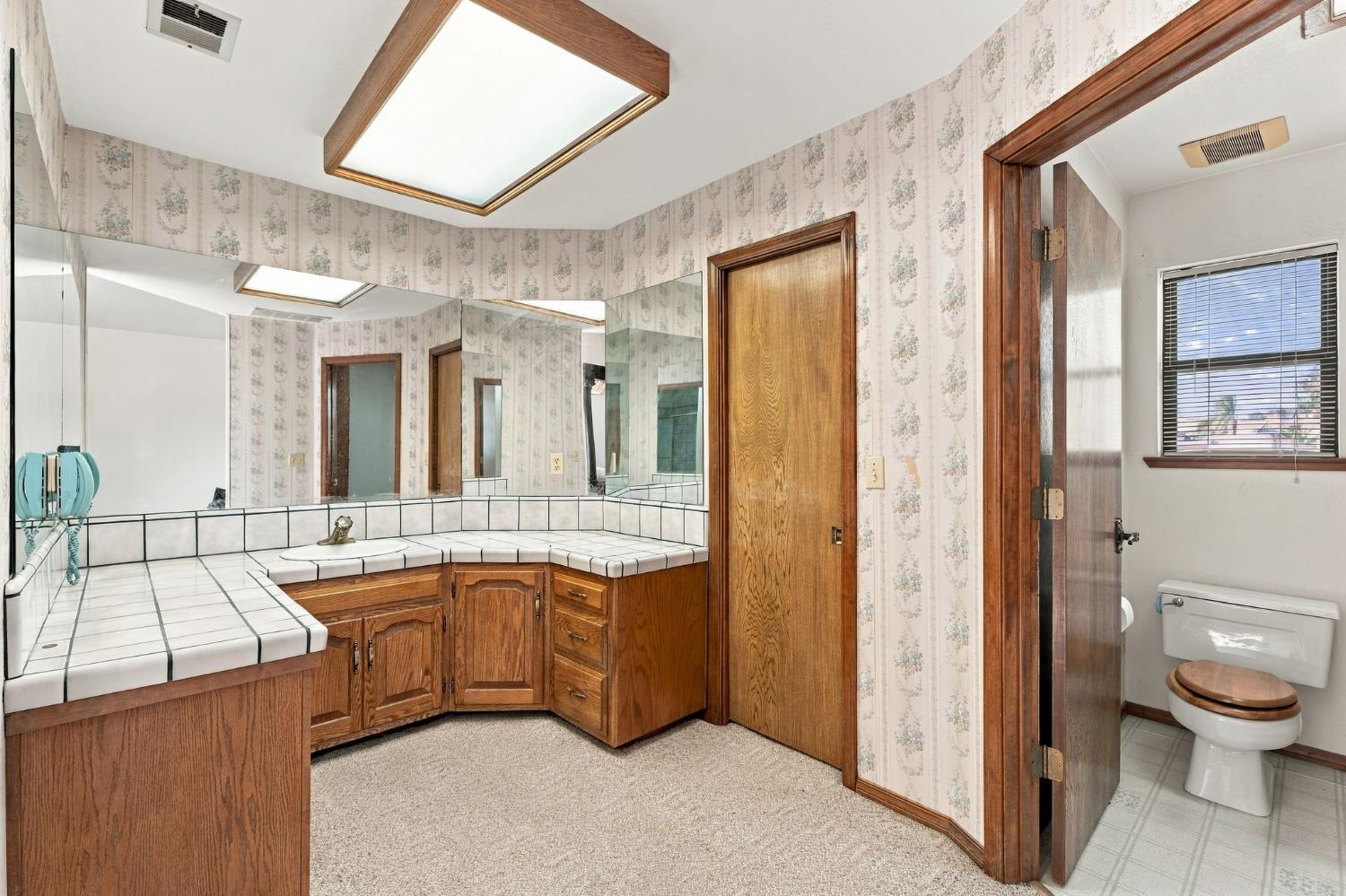 662 S Boyd, Kerman, CA 93630