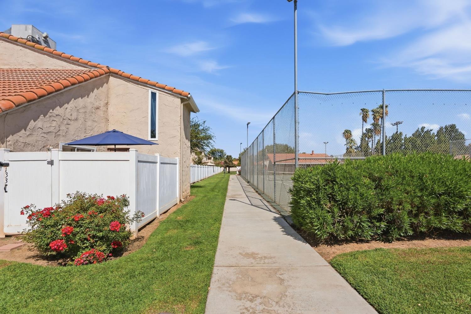 1250 E Shaw Ave #256, Fresno, CA 93710